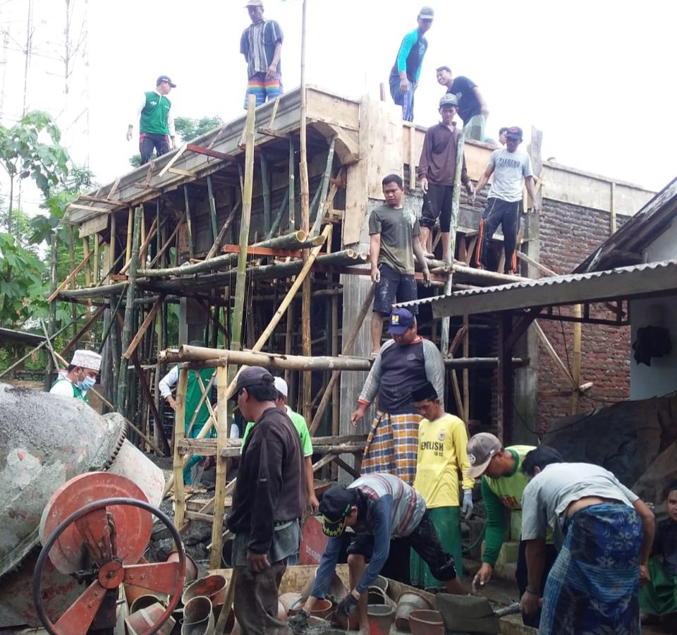 MWCNU Bantaran Gotong Royong Bangun Kantor 