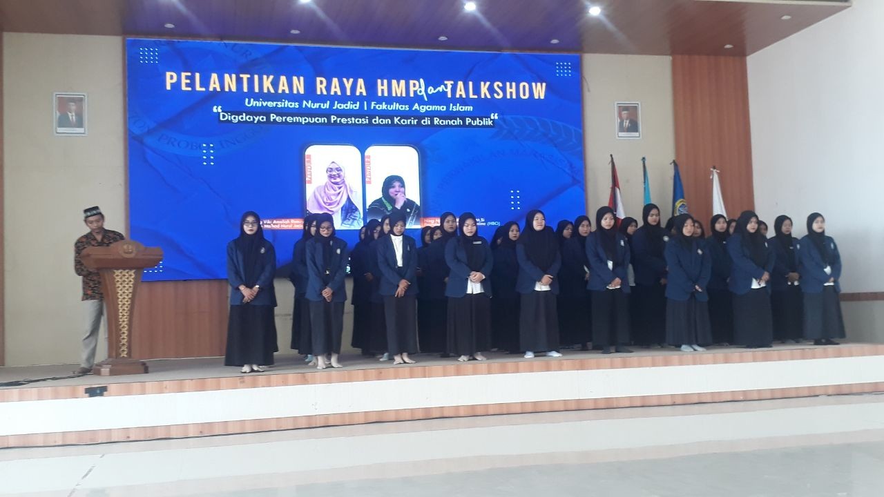 Hadirkan Penulis Novel DUR dalam Talkshow dan Pelantikan Himaprodi Putri