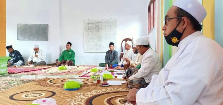 Mustasyar PCNU Kabupaten Probolinggo Minta Pengurus Lestarikan Program Kerja Lama yang Baik
