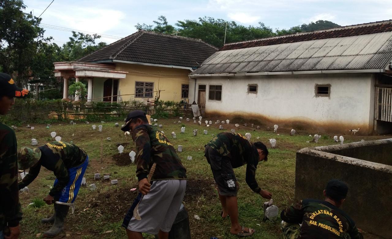Ansor Tegalsiwalan, Lakukan BBM (Bersih Bersih Makam)