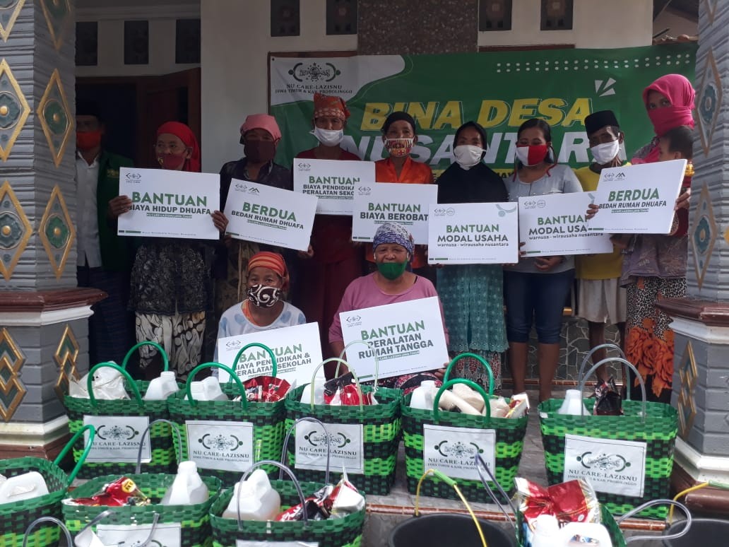 Lazisnu Probolinggo Serahkan Bantuan Program Bina Desa Nusantara