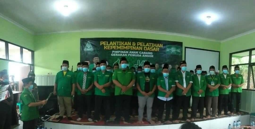 Di ketinggian 3.898 mdpl Ansor Sukur Banter (Sumber,Kuripan,Bantaran,Wonomerto)Berikrar