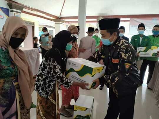 Jelang Ramadhan Ansor Probolinggo Bagikan 887 Paket Sembako