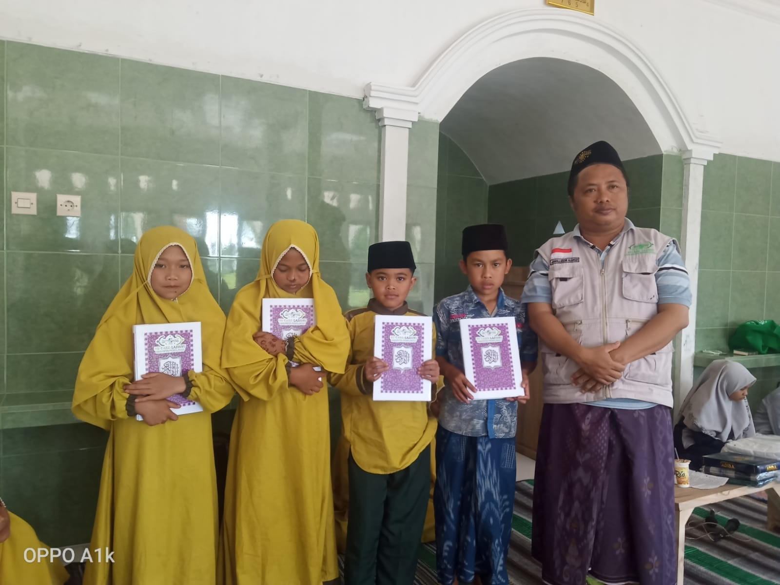 Lazisnu Probolinggo Bantu Masjid di Sumber Negeri di Atas Awan