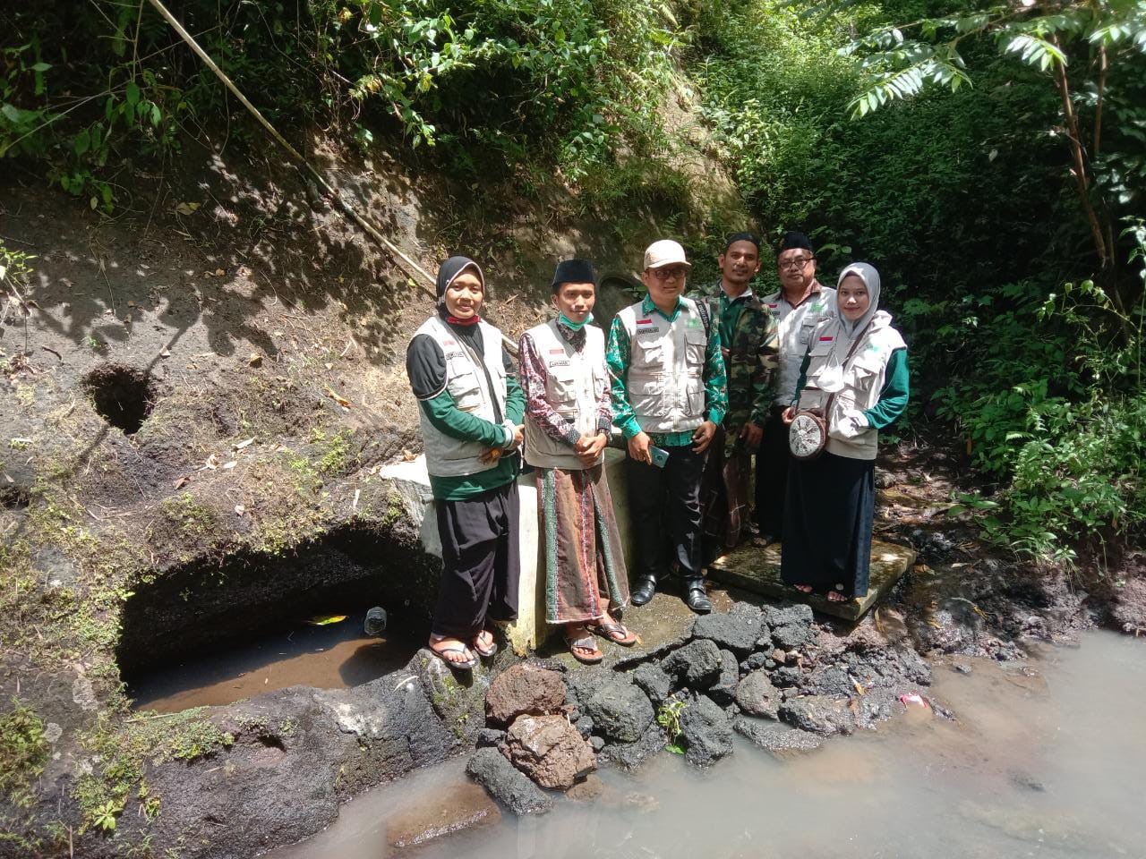 Lazisnu Probolinggo Survey Lokasi Pengeboran Air Bersih di Desa Pelosok