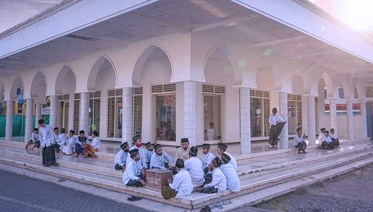 Ketika Raperda Pesantren Jadi Trend di Daerah